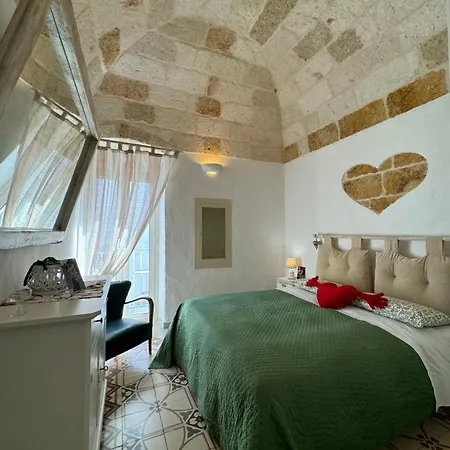 Petali Rosa - Dimora