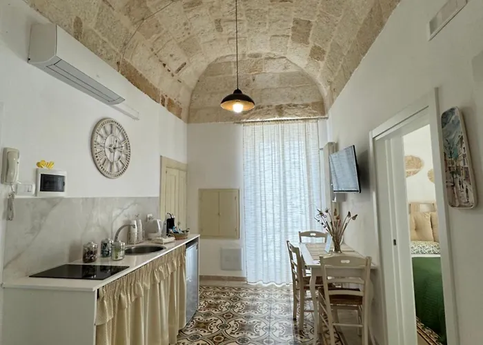 Petali Rosa - Dimora بيت ضيافة بولينيانو آ ماري