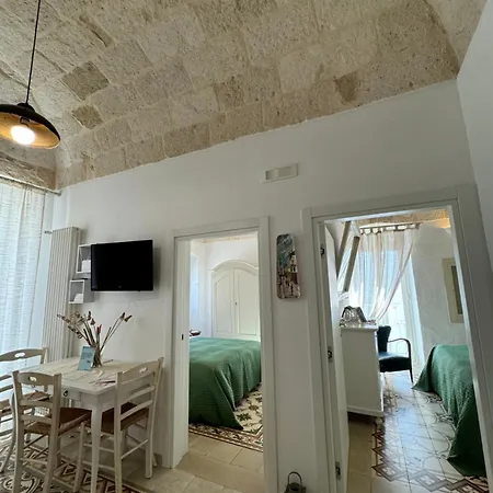 Petali Rosa - Dimora 3*